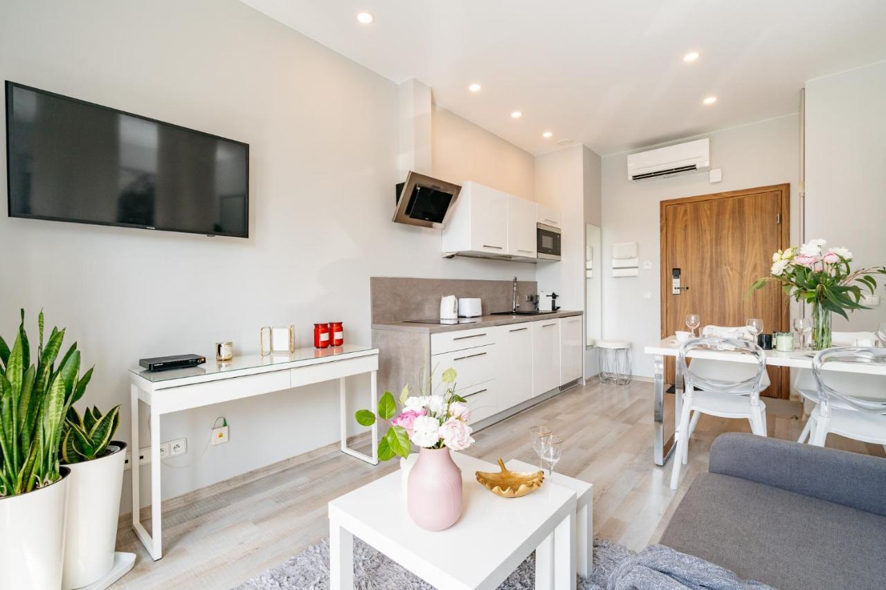 Bright - Loftaffair Apartment